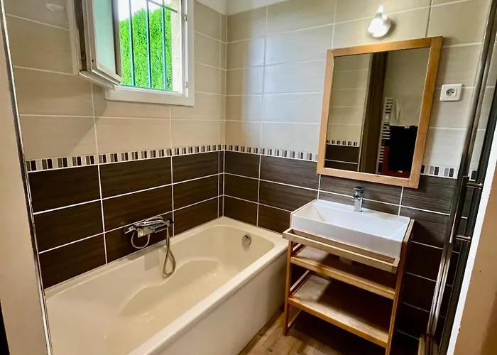 Maison - 25 Minutes Circuit 24h - 6 Pers *